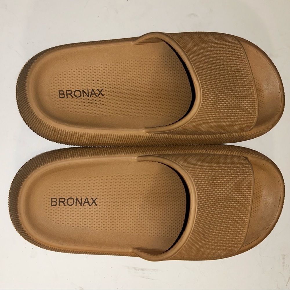 Bronax Women's Casual Tan Pillow Slippers Slides Size 40-41 EU /9-10 US